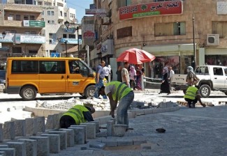 Palestinian worker - source UN