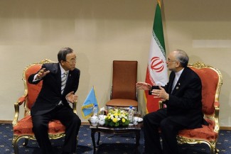 Iran Foreing Minister with Ban Ki-moon - source UN