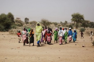 Woman and children Darfur - UN